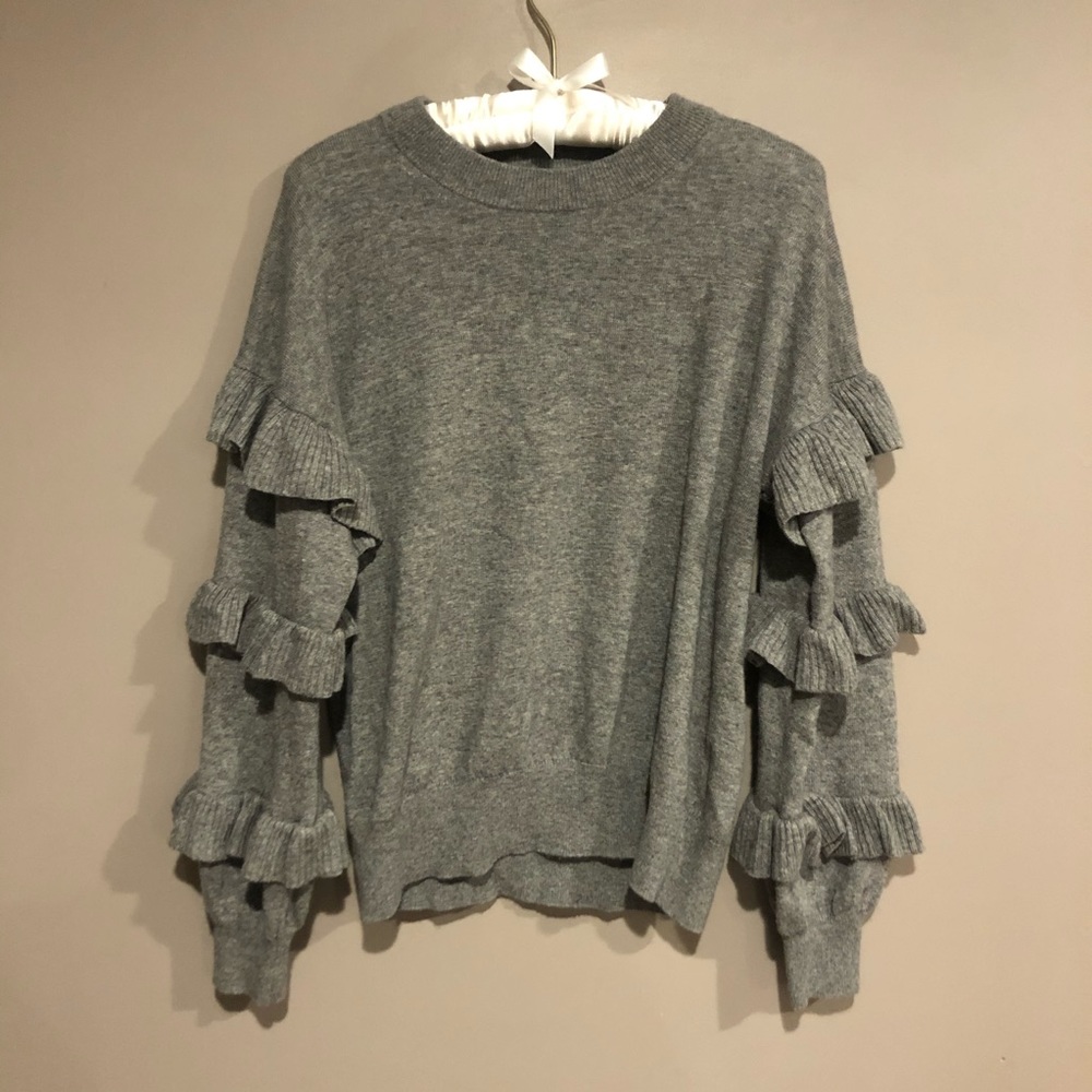 SALE 🎀 J Crew ruffle sleeve sweater sz S